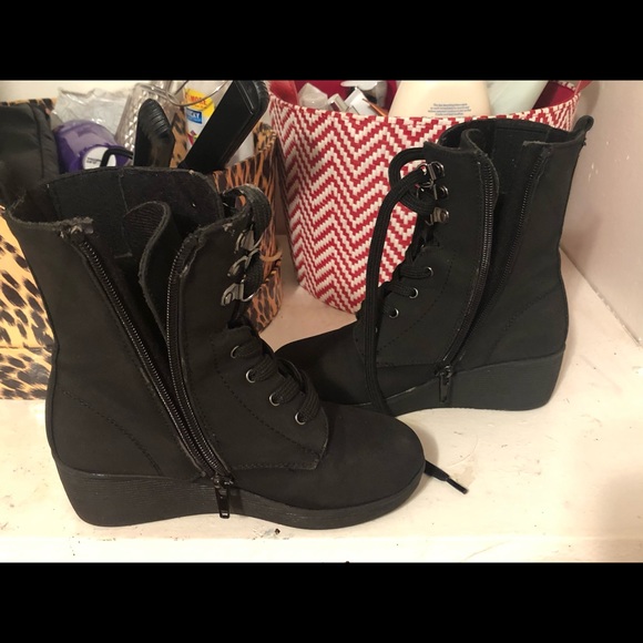 Black wedges for kids - Picture 1 of 1